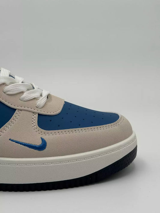 Nike AIr Force X North Face "Champion"