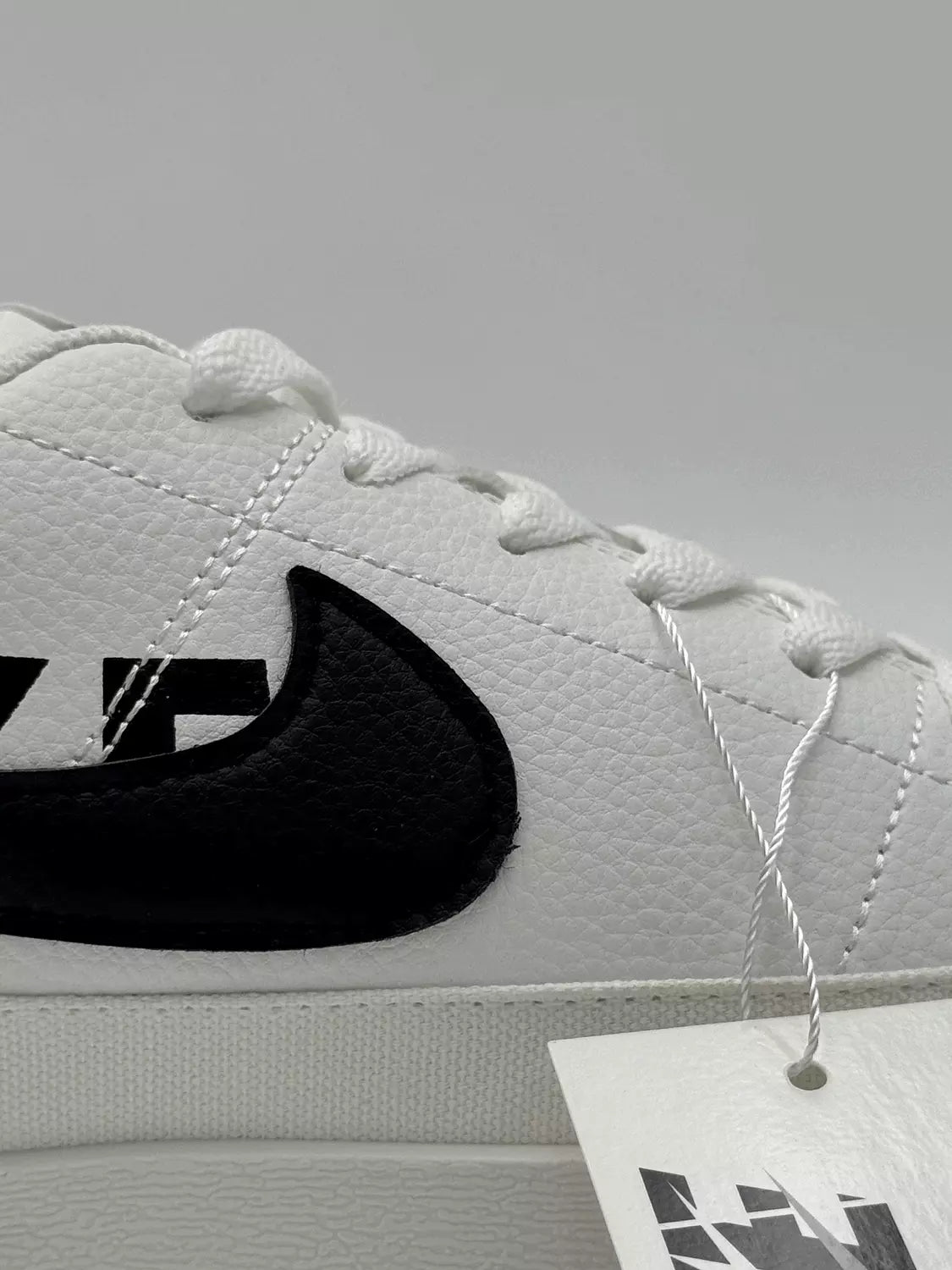 Nike Blazer Low '77 VNTG "black swoosh"