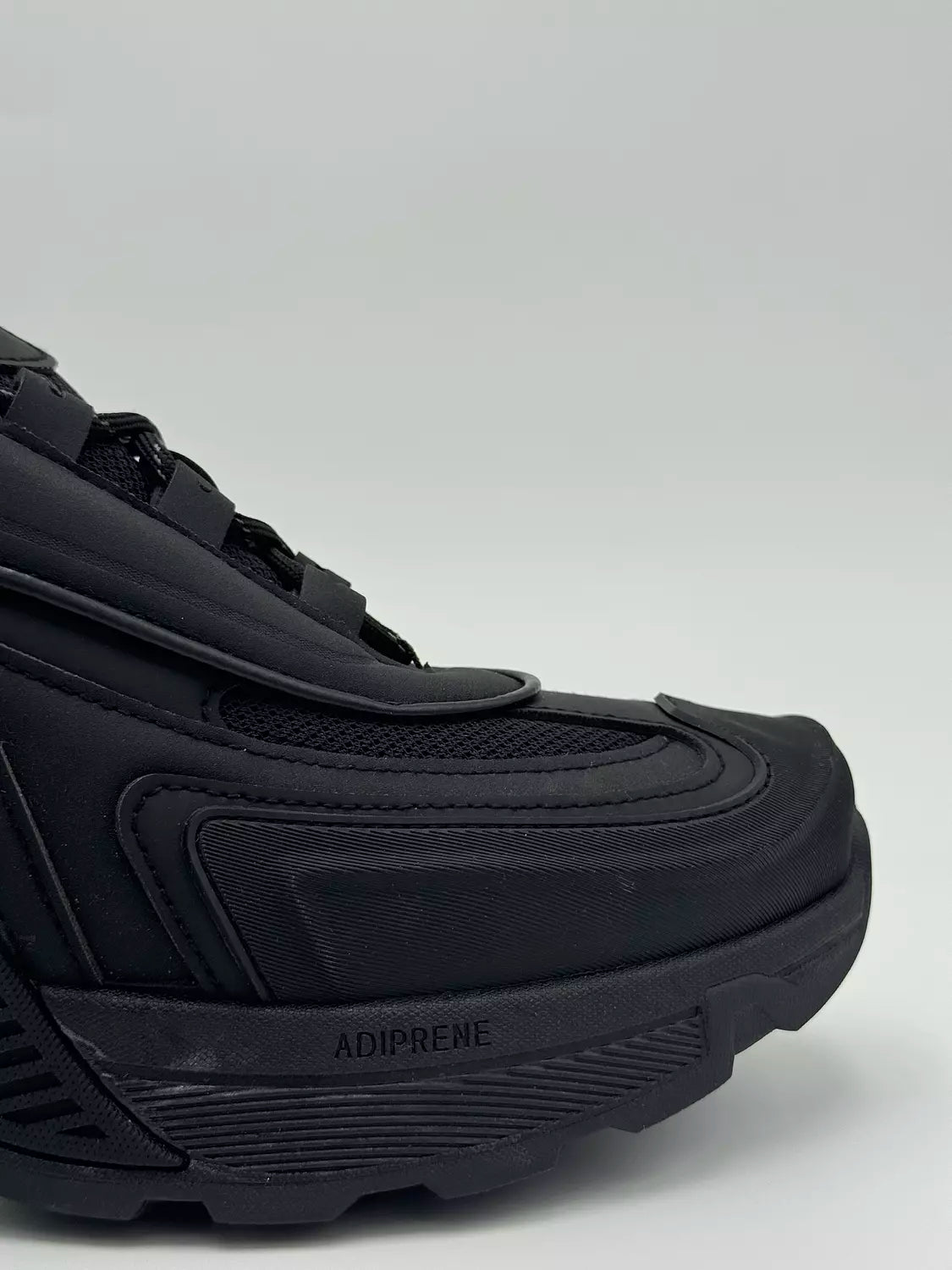 Adidas Wonder Runner Turbo "black cat"
