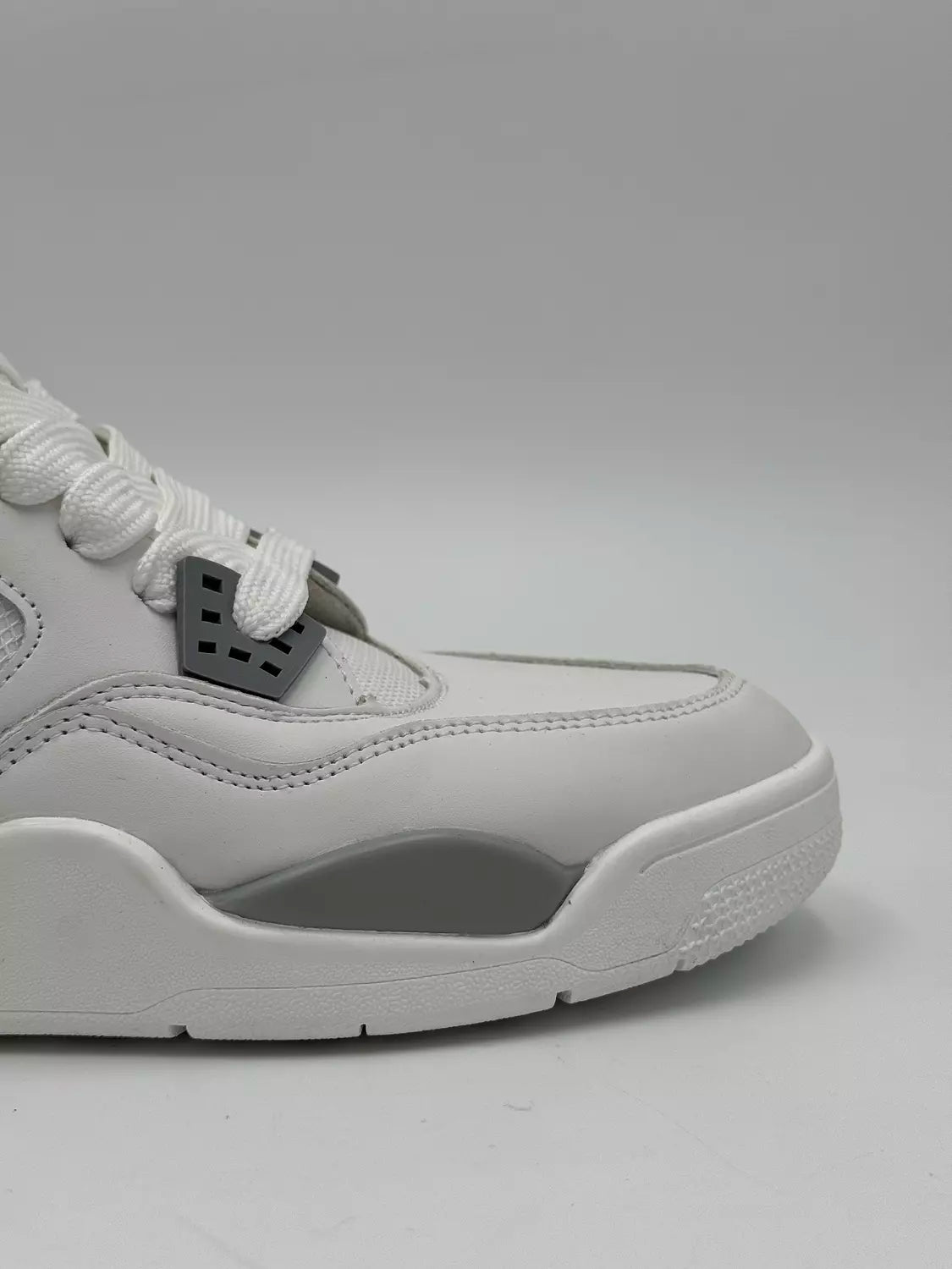 Nike Air Jordan 4 Retro "Oreo"