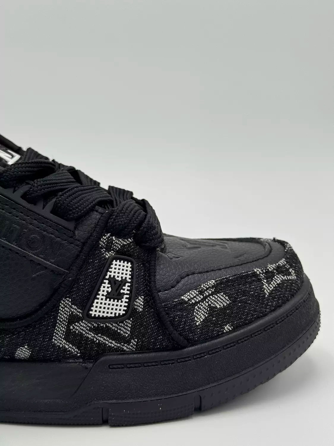 Louis Vuitton LV Trainer "black" (h)