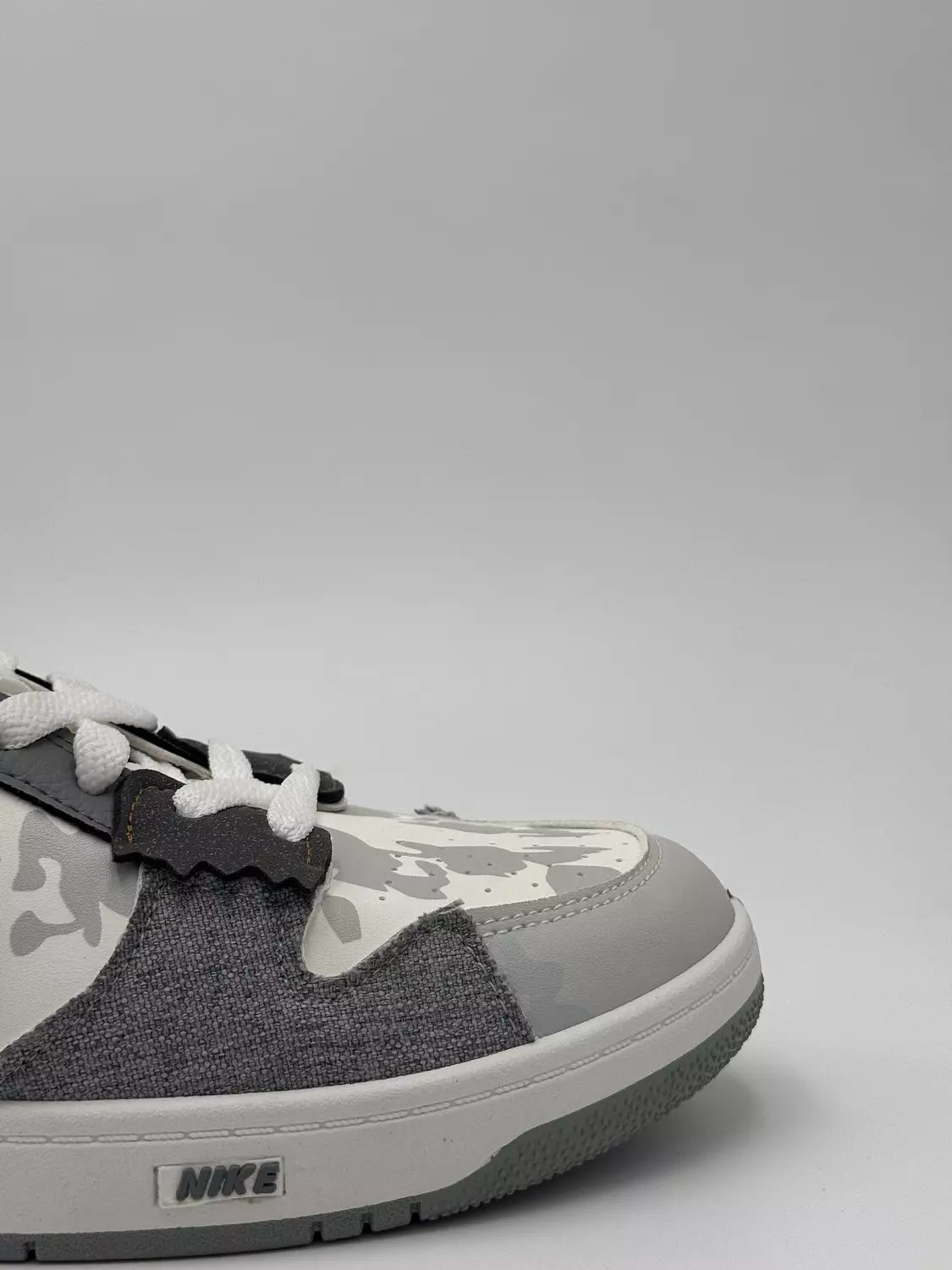 Nike SB Dunk Low "Seek To Live On" (G)
