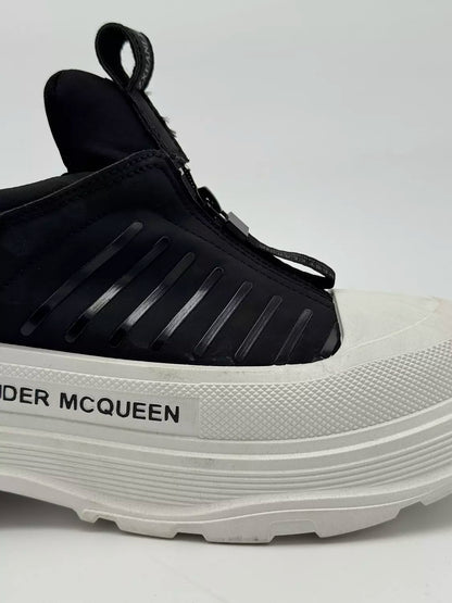 Alexander McQueen Tread Slick (B)