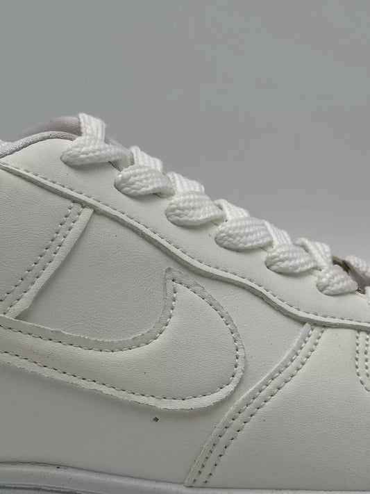 Nike Air Force 1 Low Supreme "All White"
