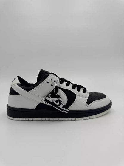 Nike Dunk Reverse Panda