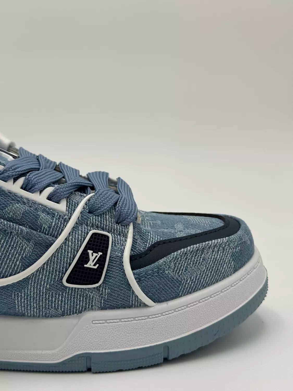 Louis Vuitton LV Trainer "white accent" (h)