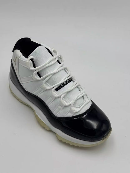 Nike Air Jordan XI (W&B)