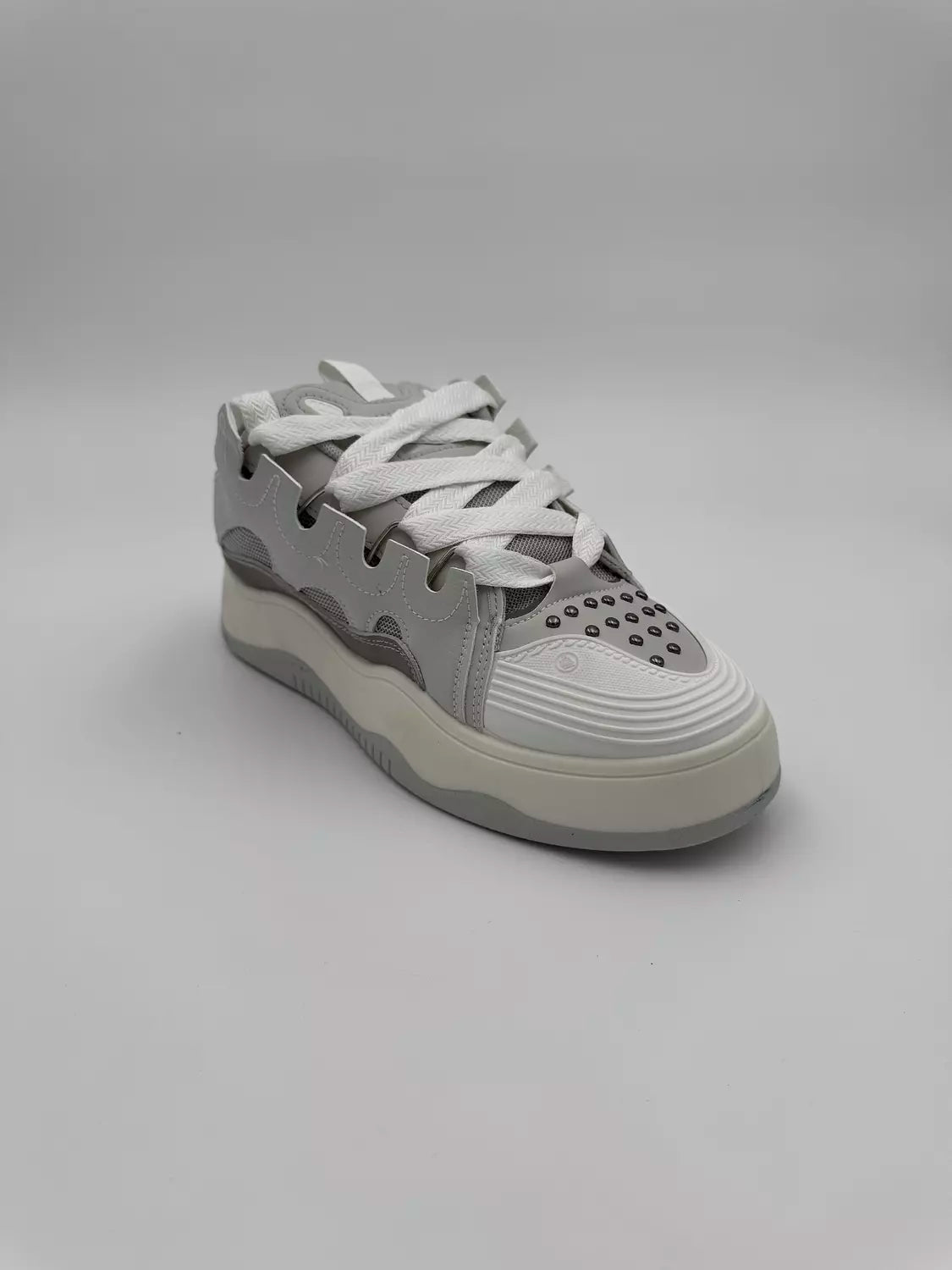 Lanvin Curb