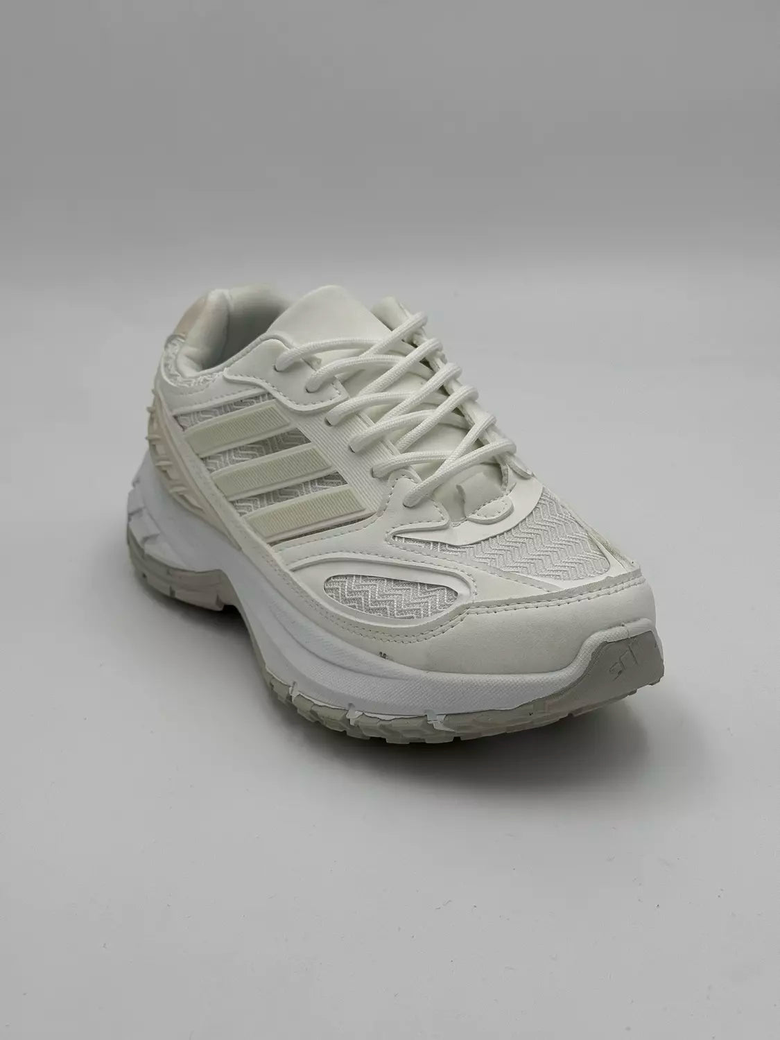 Adidas Adizero Aruku ( cloud white)