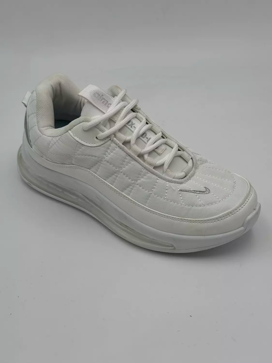 Nike Mx-720-818 (all white)