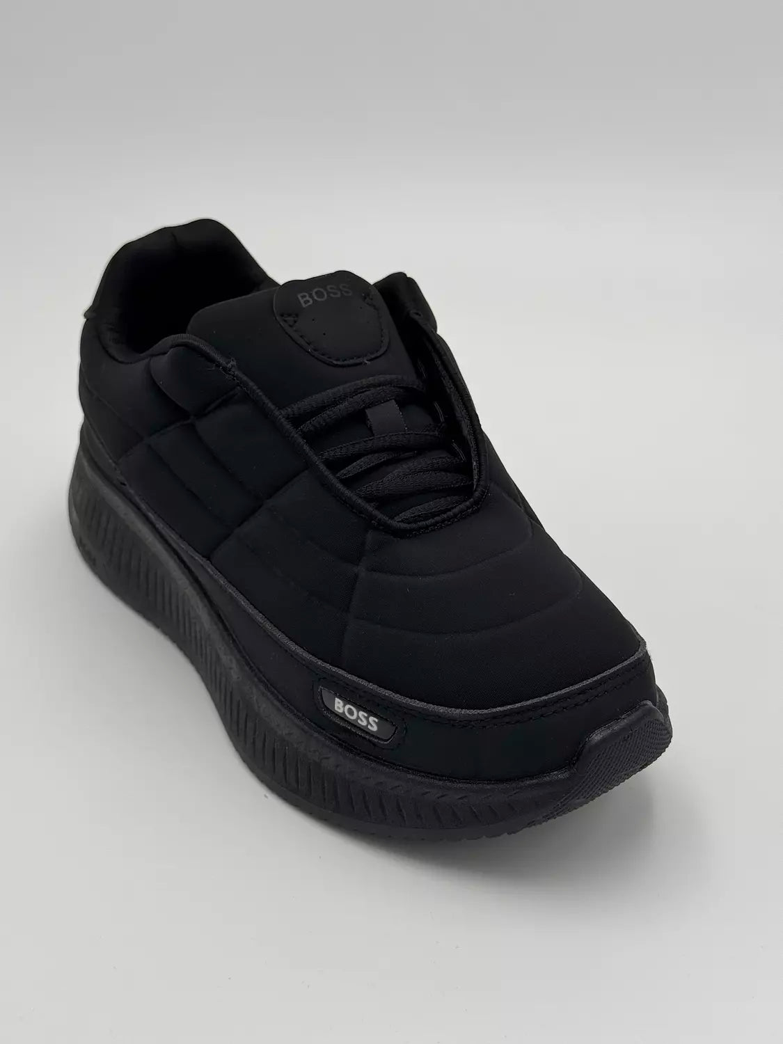 BOSS TTNM EVO Runn "black cat"