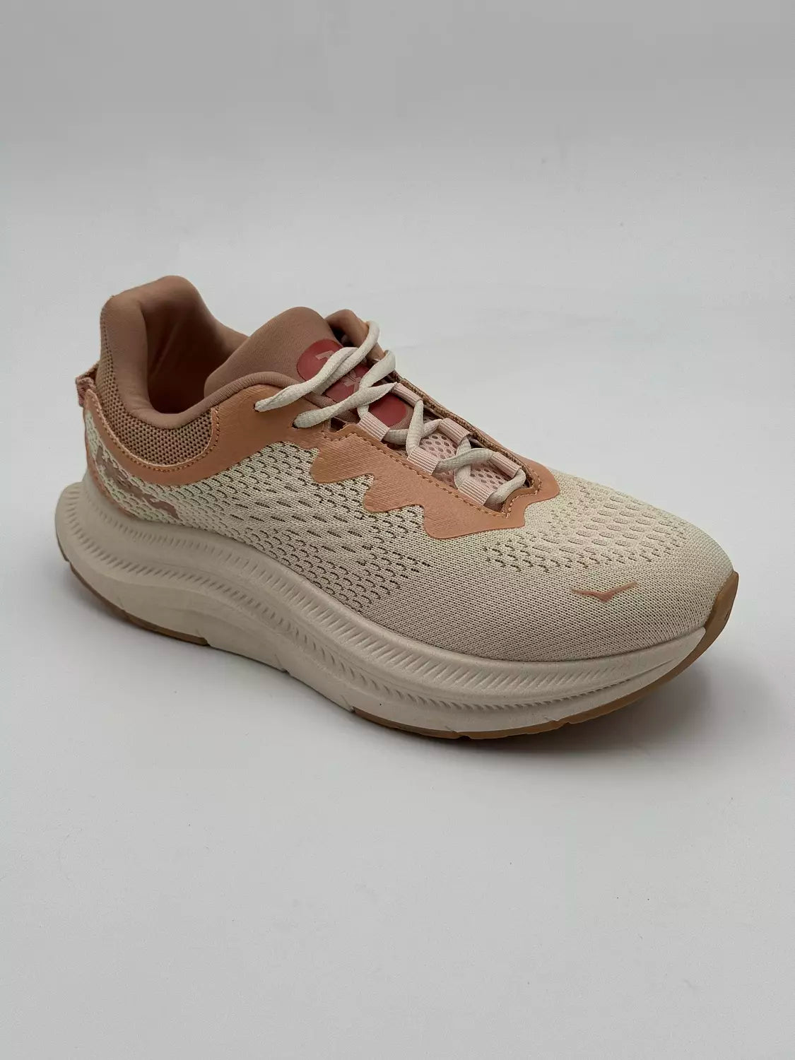 Hoka Kawana (vanilla sand stone)