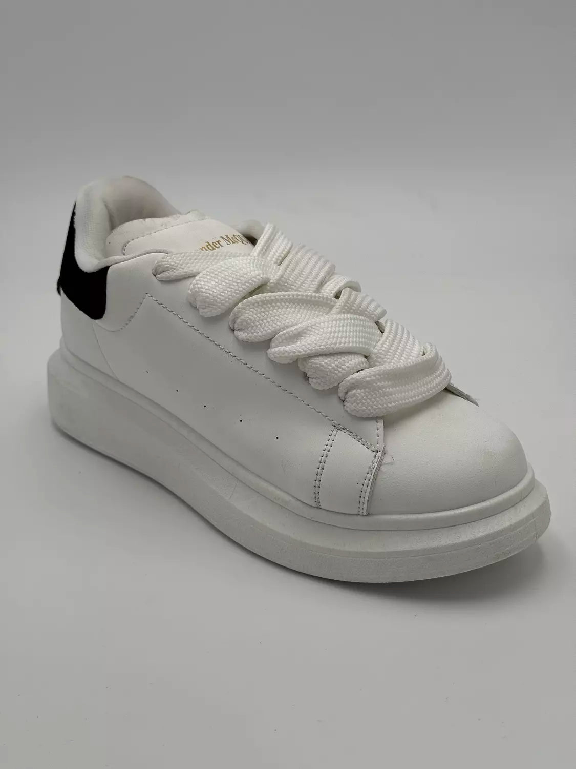 Alexander McQueen ST "black accent"
