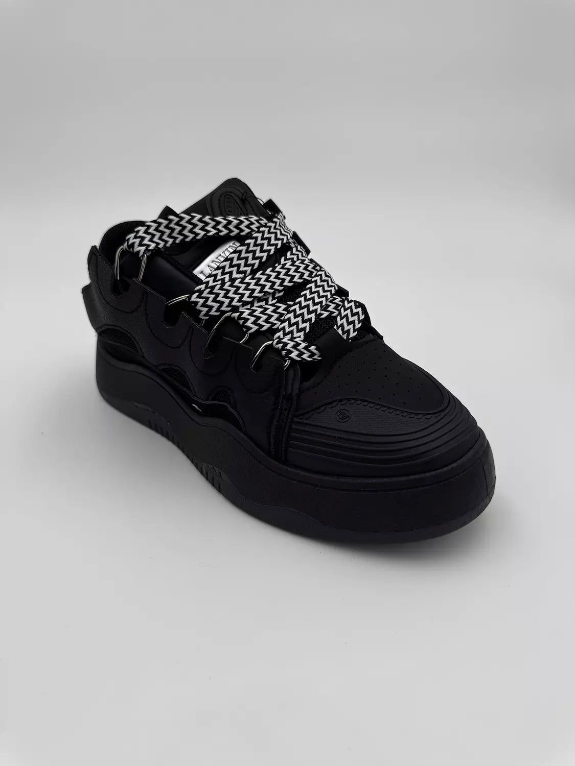 Lanvin Curb