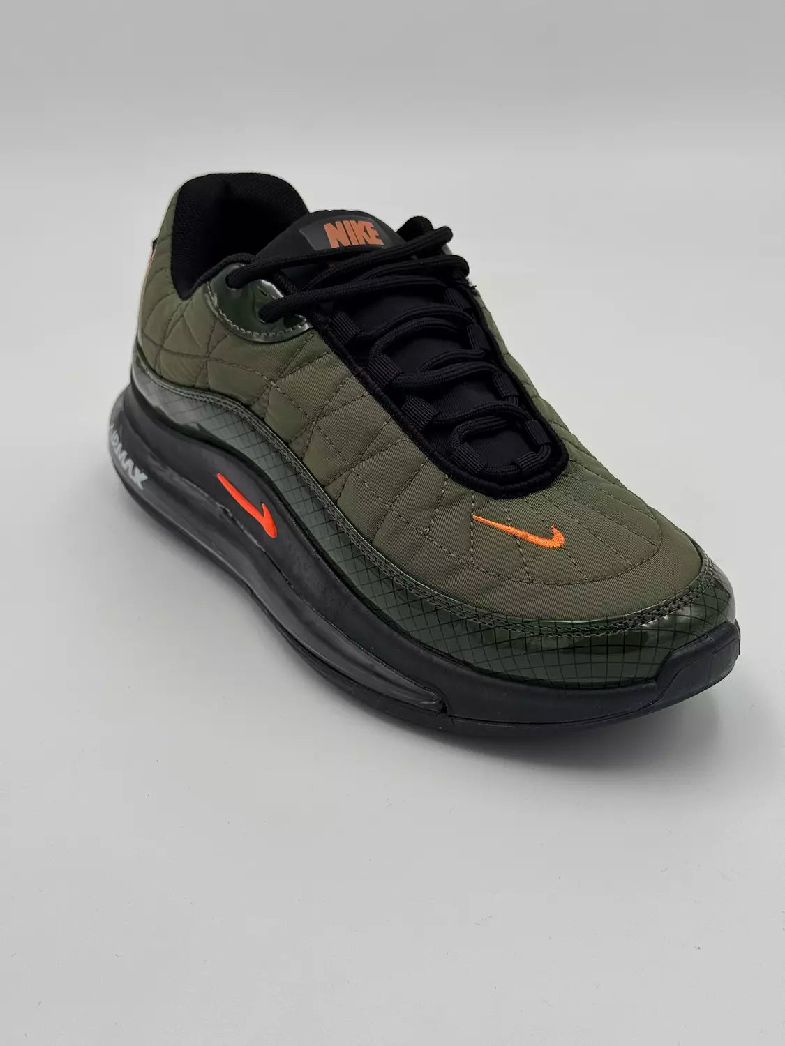 Nike Mx-720-818 (olive green)