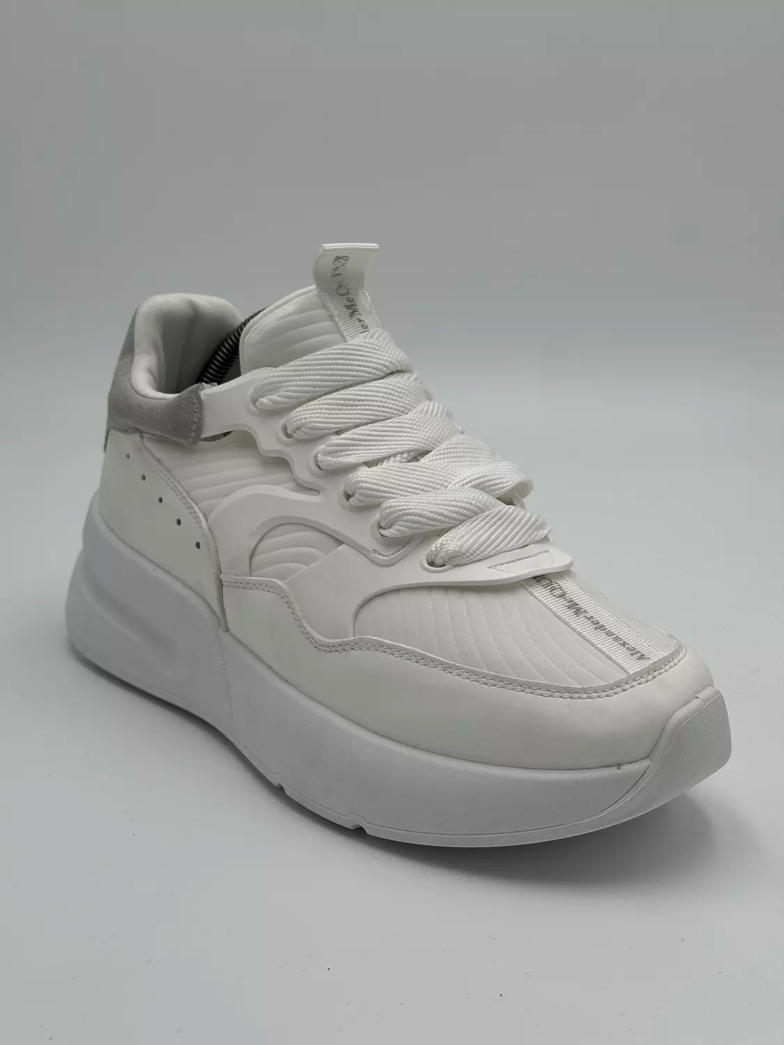 Alexander McQueen Oversized Runner (W)