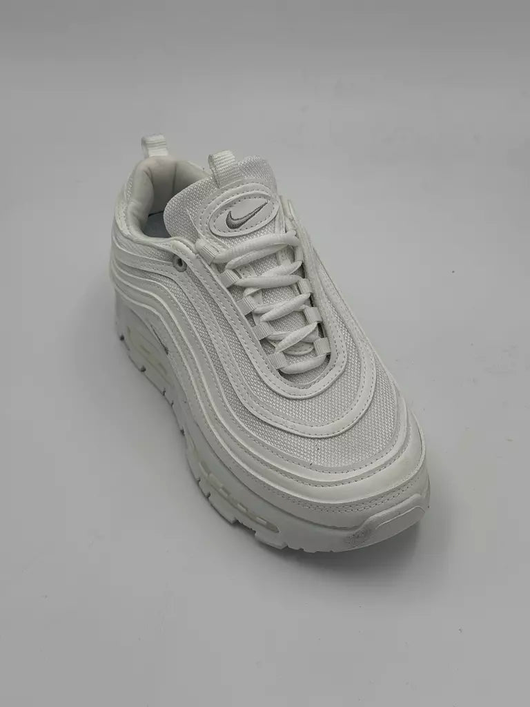Air Max (White)