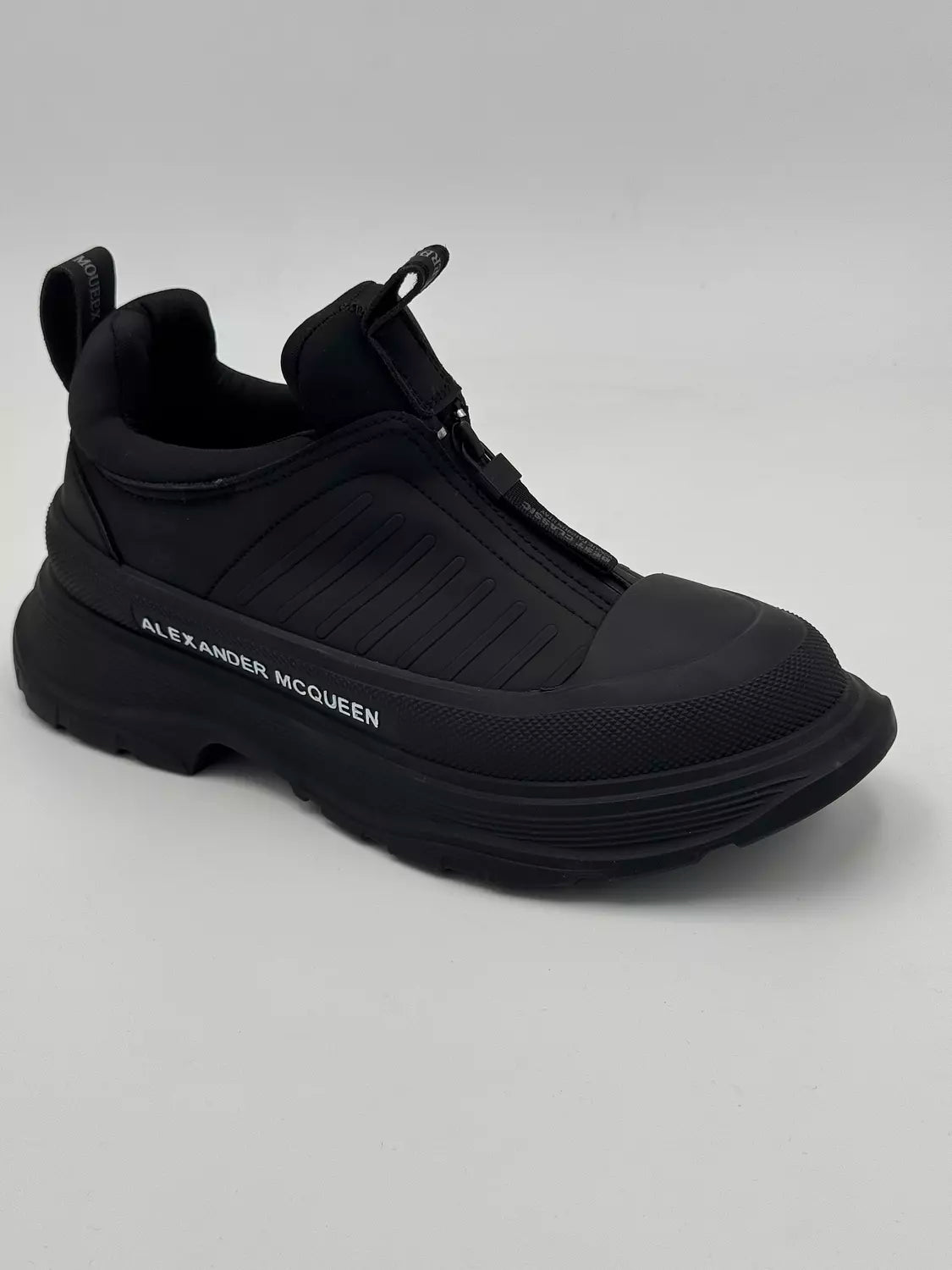 Alexander McQueen Tread Slick (black 02)