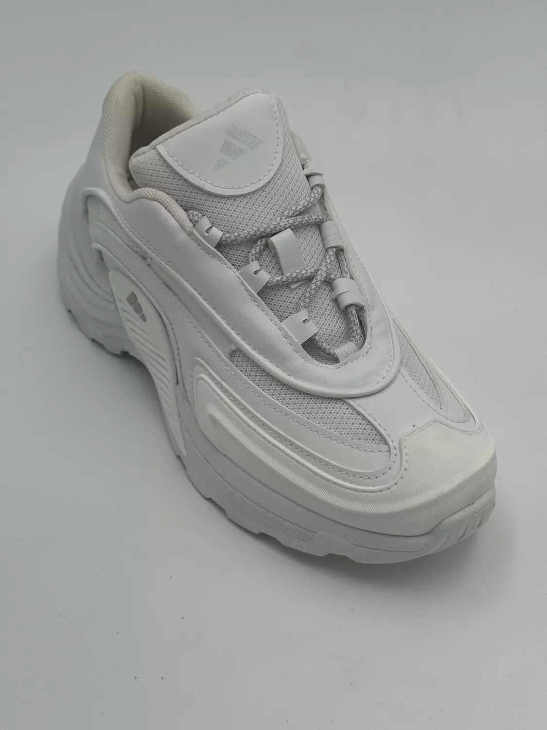 Adidas Wonder Runner Turbo (white)