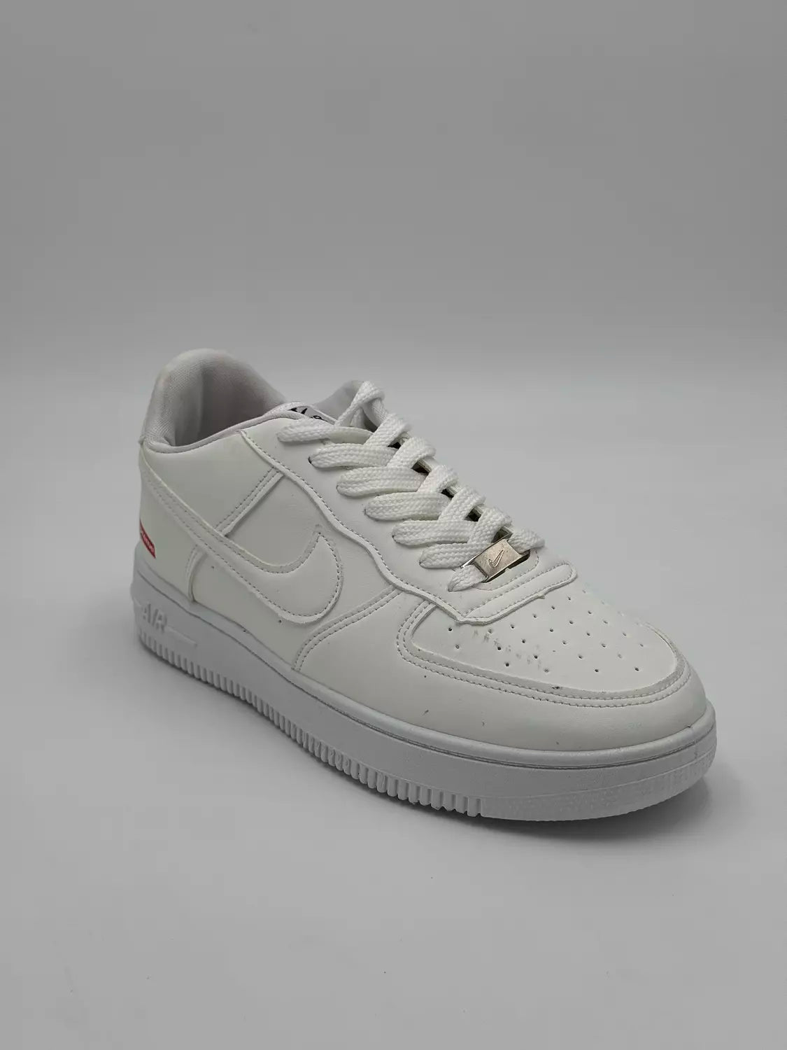 Nike Air Force 1 Low Supreme "All White"