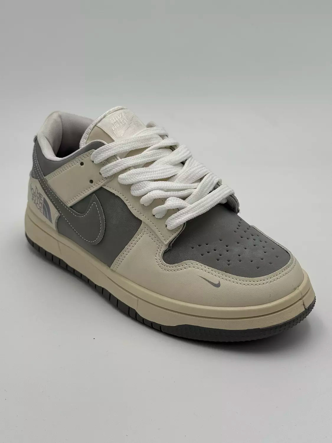 Nike SB Dunk X North Face "mocha X Grey
