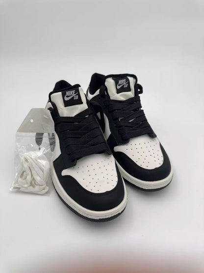 Nike Dunk Panda