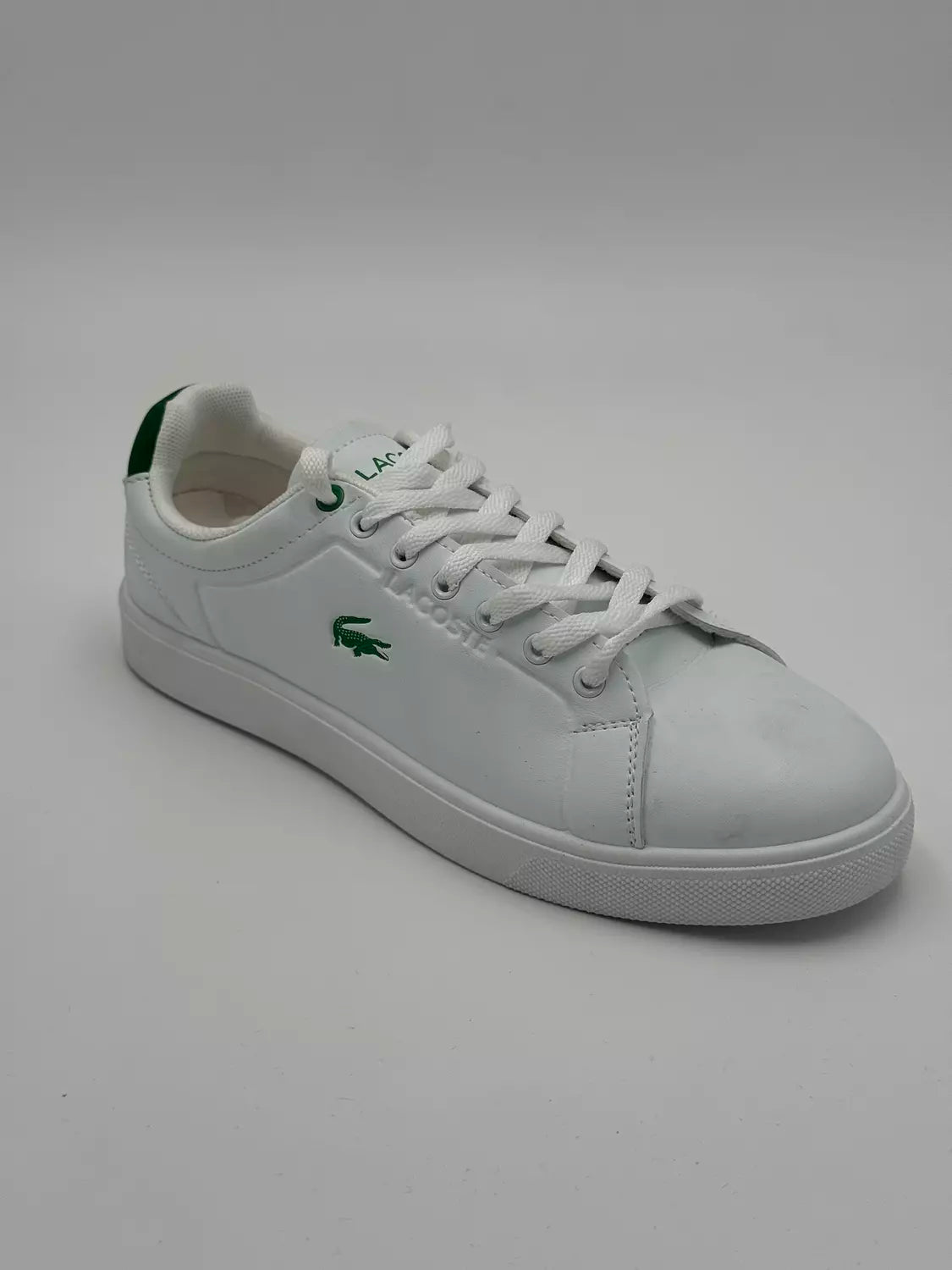 Lacoste Carnaby " green heel tab"