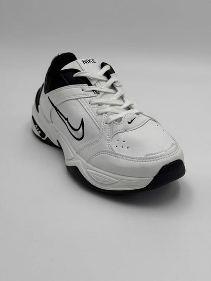 Nike Air Monarch IV "black accent"