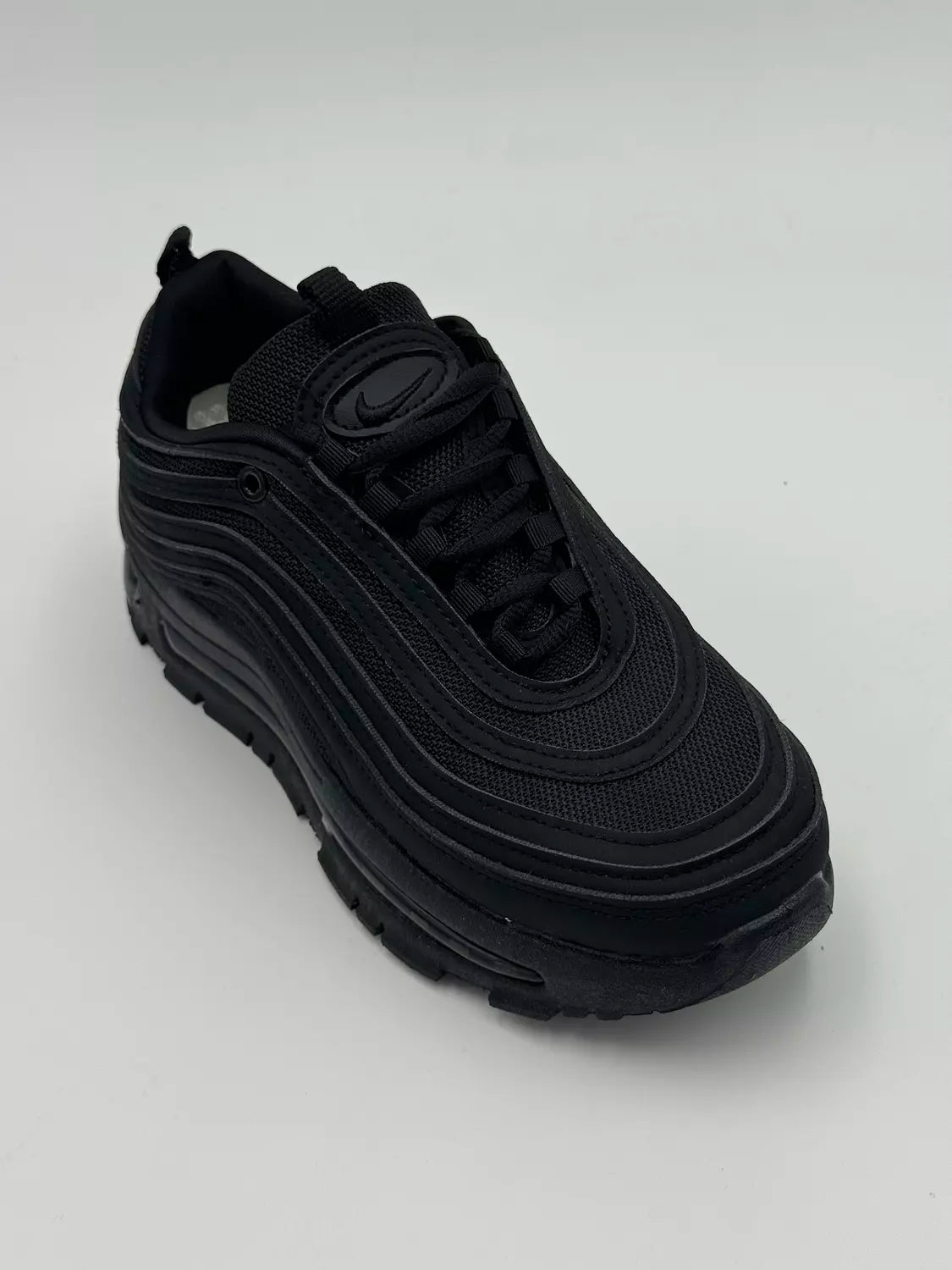 Air Max (Black)