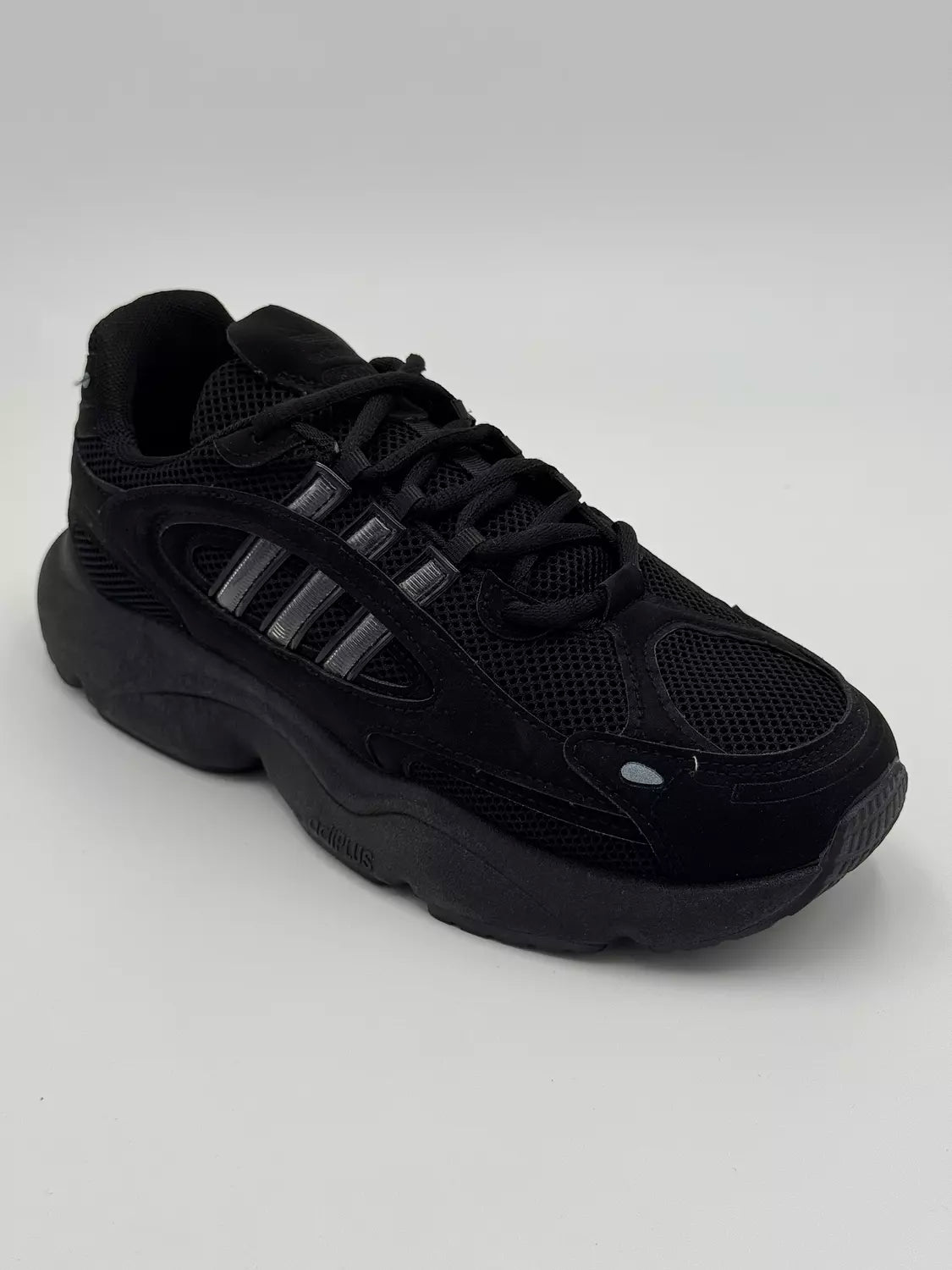 Adidas Ozmillen "Black & Silver"