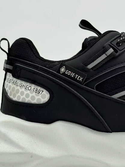 Moncler Trailgrip GTX (BXW)