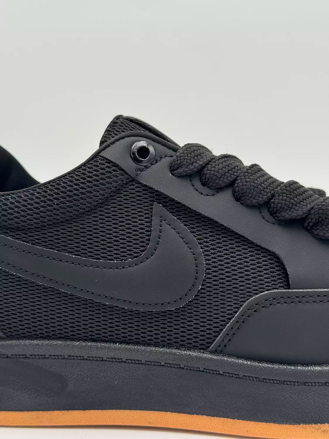 Nike SB FC Classic