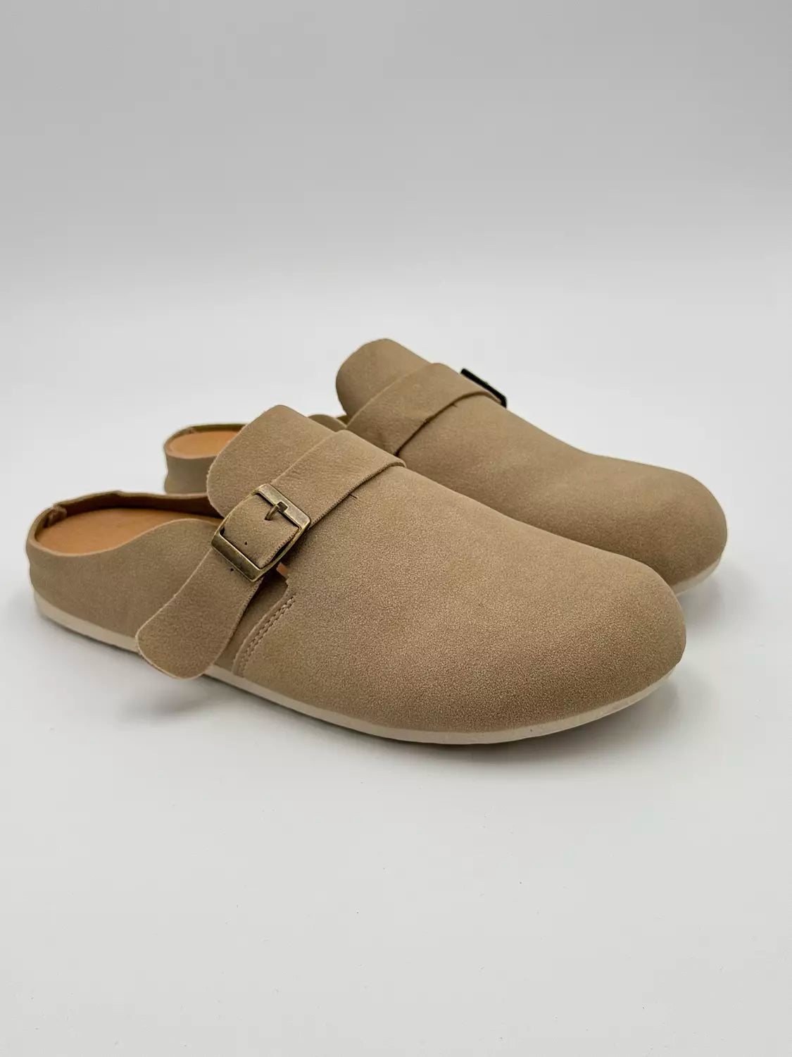 Celtic & Co clogs "beige