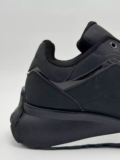 Alexander McQueen Sprint Runner "black tint"