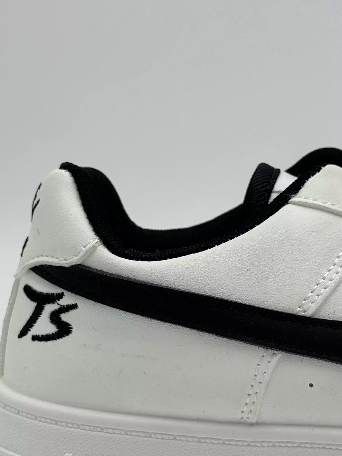 Nike Air Force 1'07 "TS"