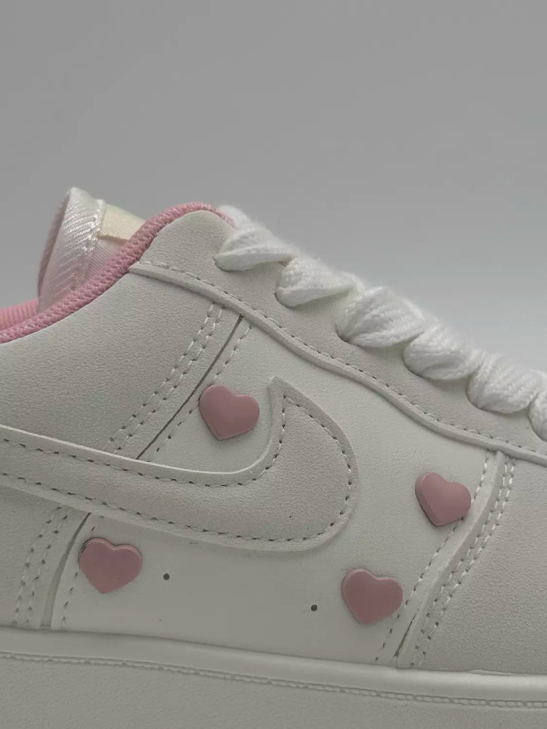 Nike Air Force 1 '07 Valentine's Day "W"