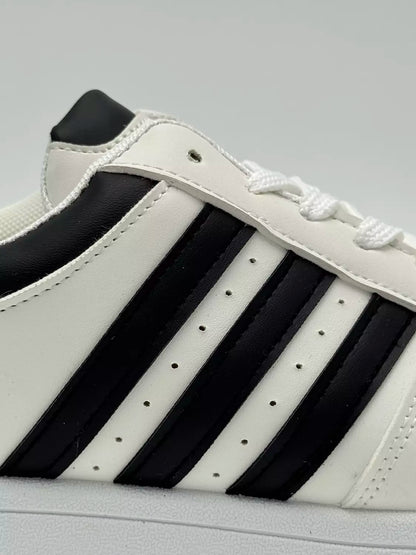 Adidas Hoops "black straps"
