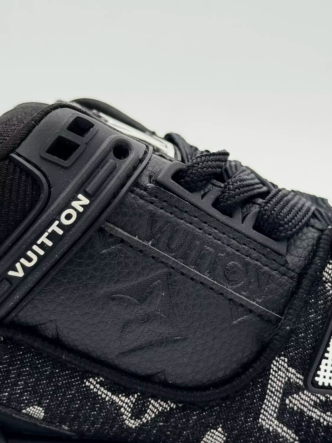Louis Vuitton LV Trainer "black" (h)