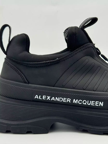 Alexander McQueen Tread Slick (black 02)