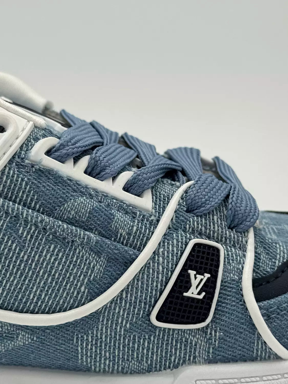 Louis Vuitton LV Trainer "white accent" (h)