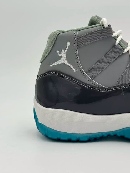 Air Jordan 11 (G&B)