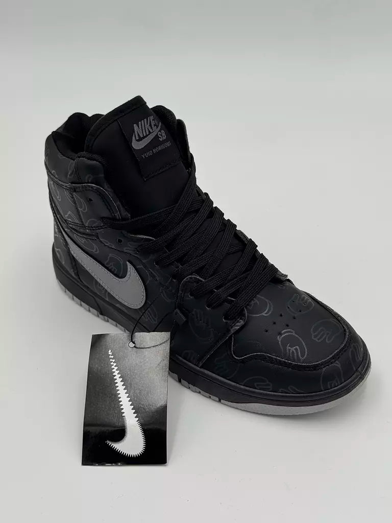 Nike Air Jordan 1 mid (graphic print)