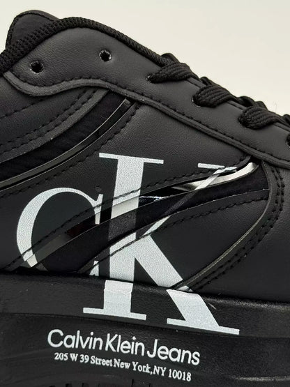 Calvin Klein Sporty Runner "Black"
