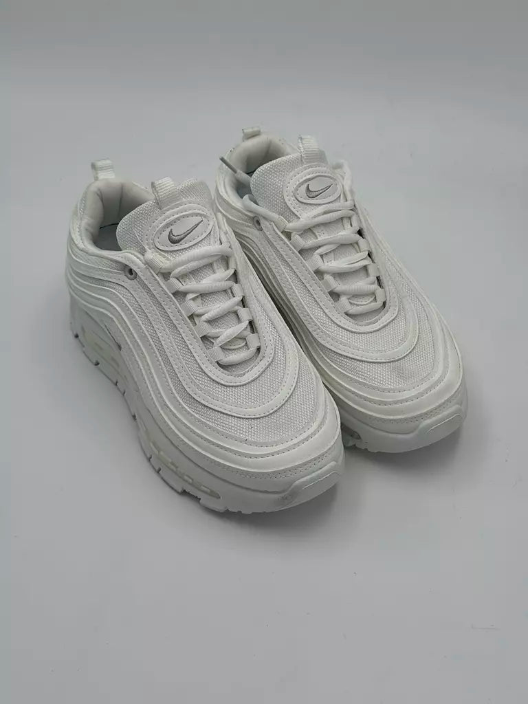 Air Max (White)