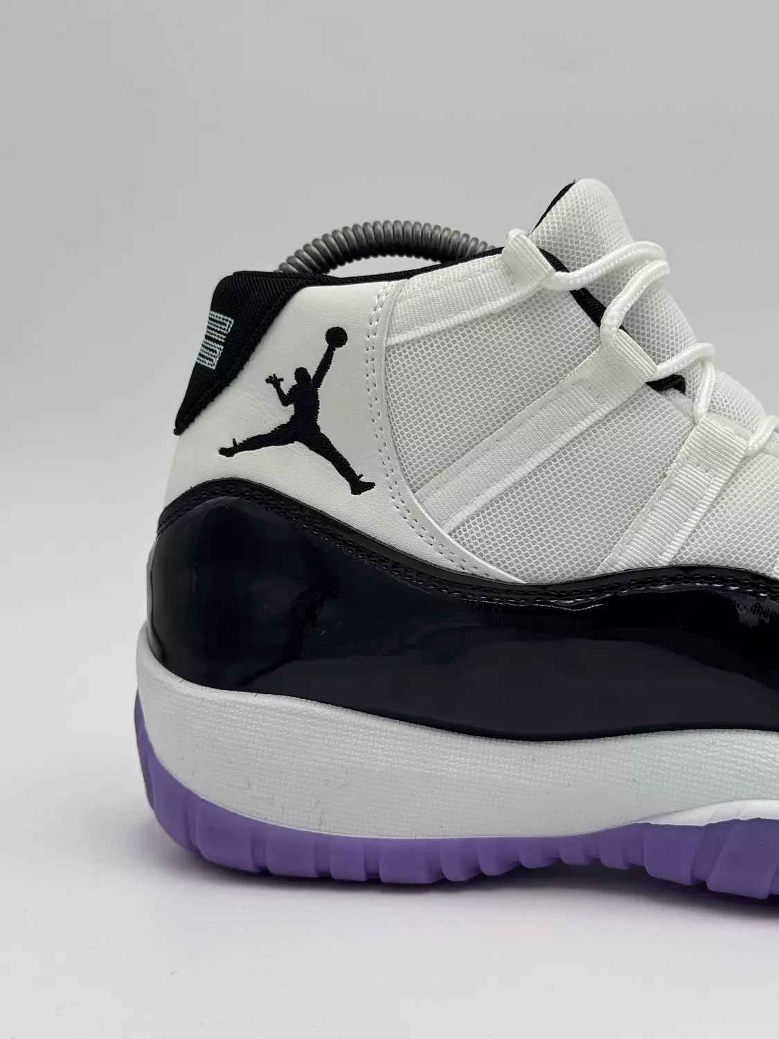 Nike Air Jordan 11 Retro "purple outsole"