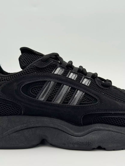 Adidas Ozmillen "Black & Silver"