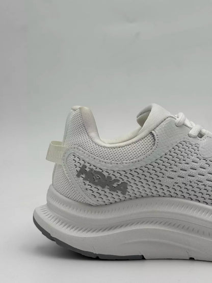 Hoka Kawana (white)