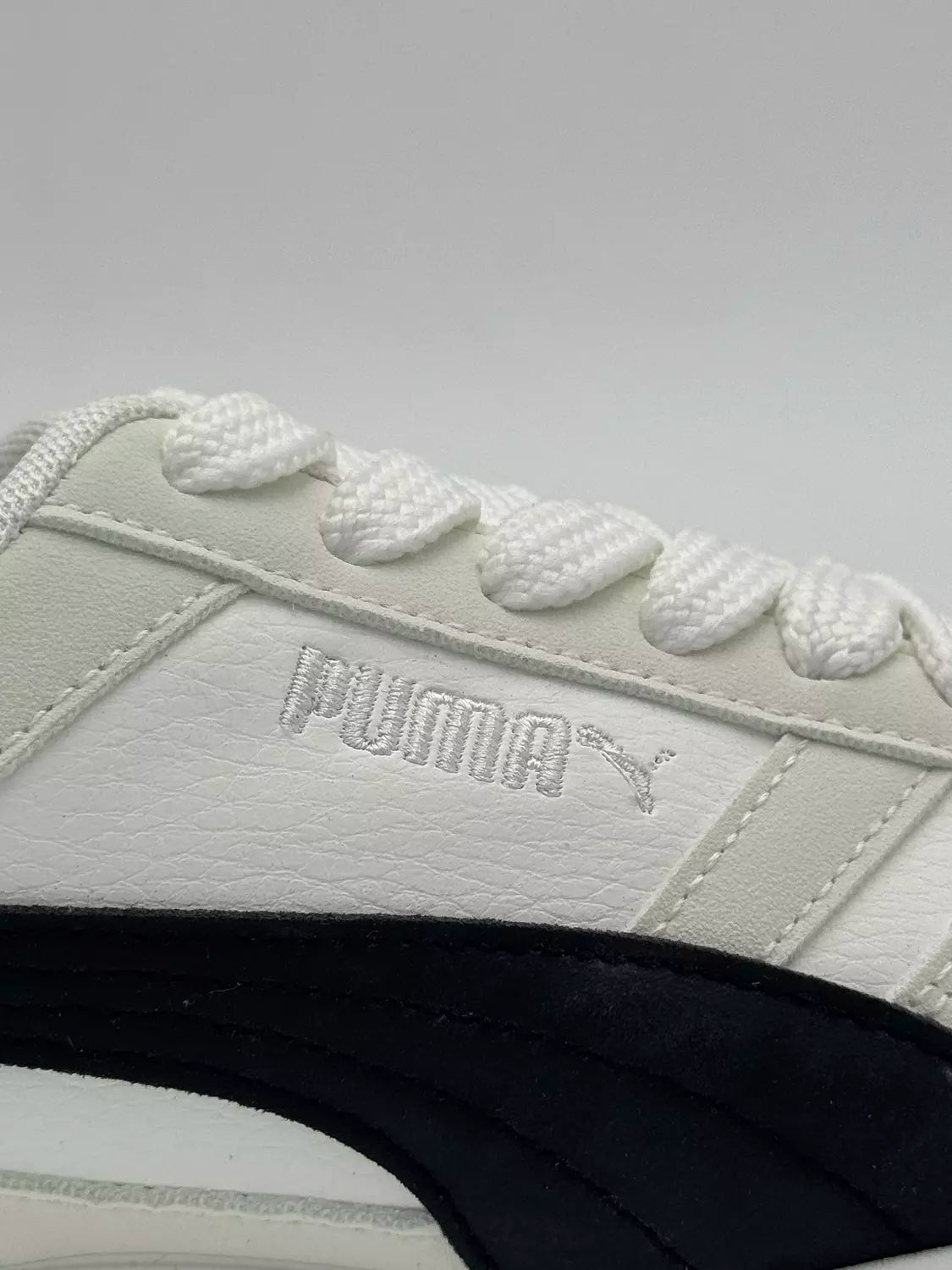 Puma Bella Donna "Black Accent"