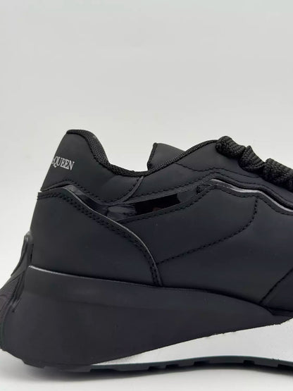 Alexander McQueen Sprint Runner (BxW)