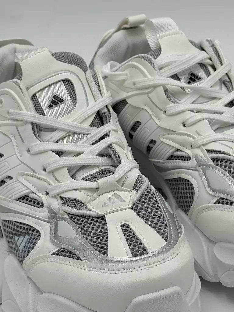 Adidas XLG Runner (S&W)